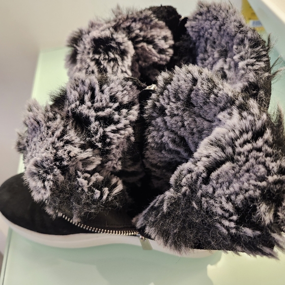 J/SLIDES BLACK BOOTS TRISTAN FLUFFY INTERIOR SIZE 8 - Picture 12 of 16